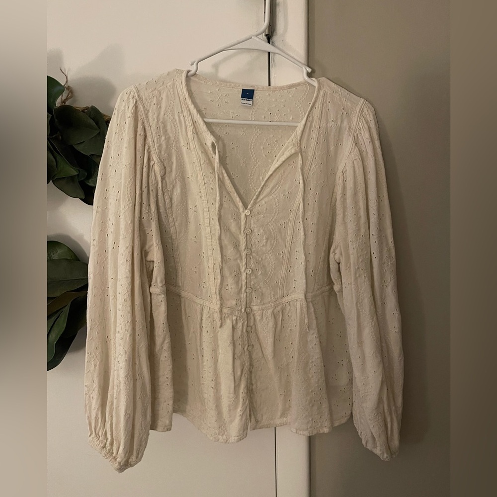 Old Navy Cream Button-Front Blouse